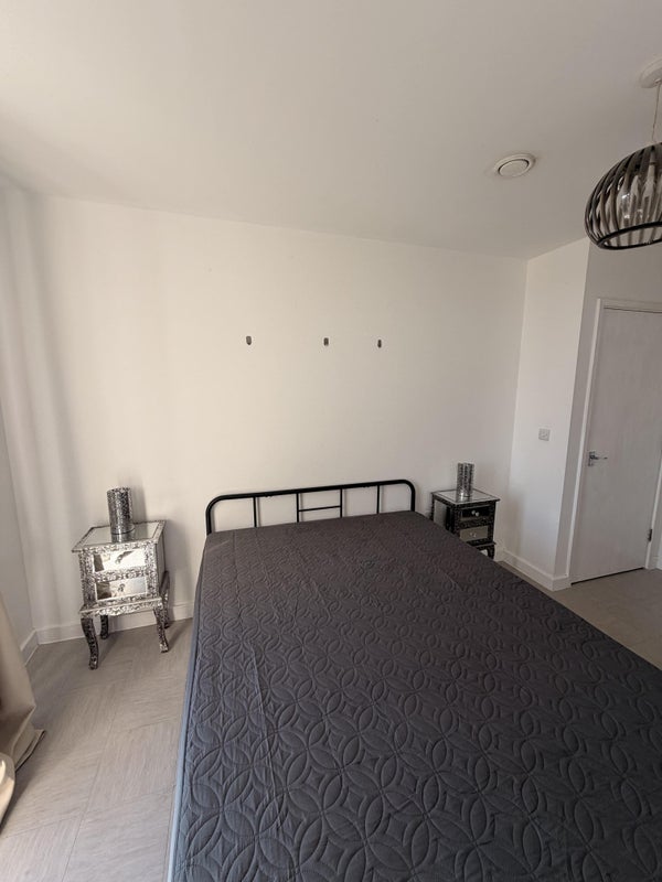 Room Church Hill in Greater London