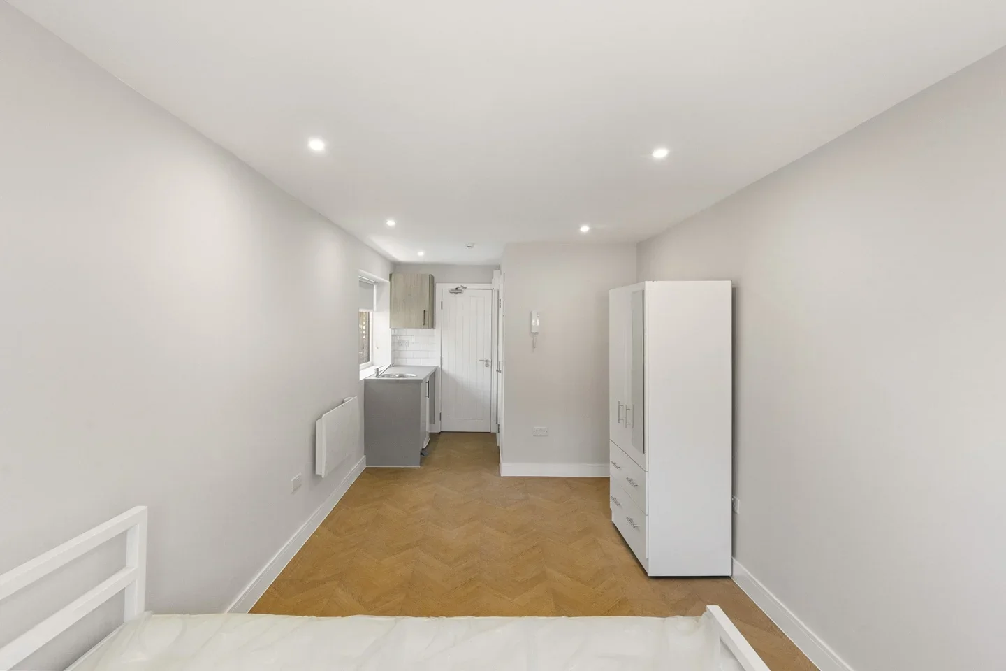 Flat St. Catherines Close in Greater London