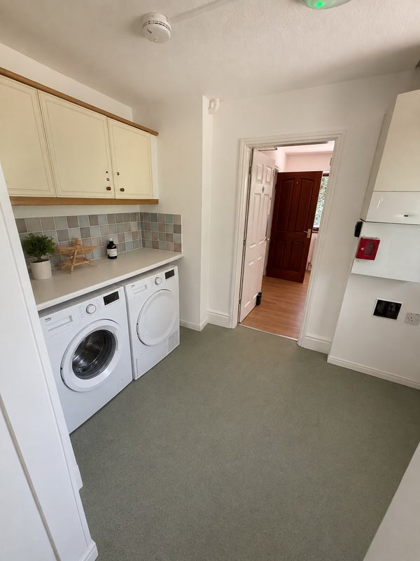 Room Woodthorpe Avenue in Gedling