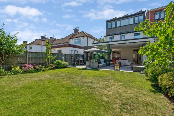 House Chamberlayne Road in Greater London