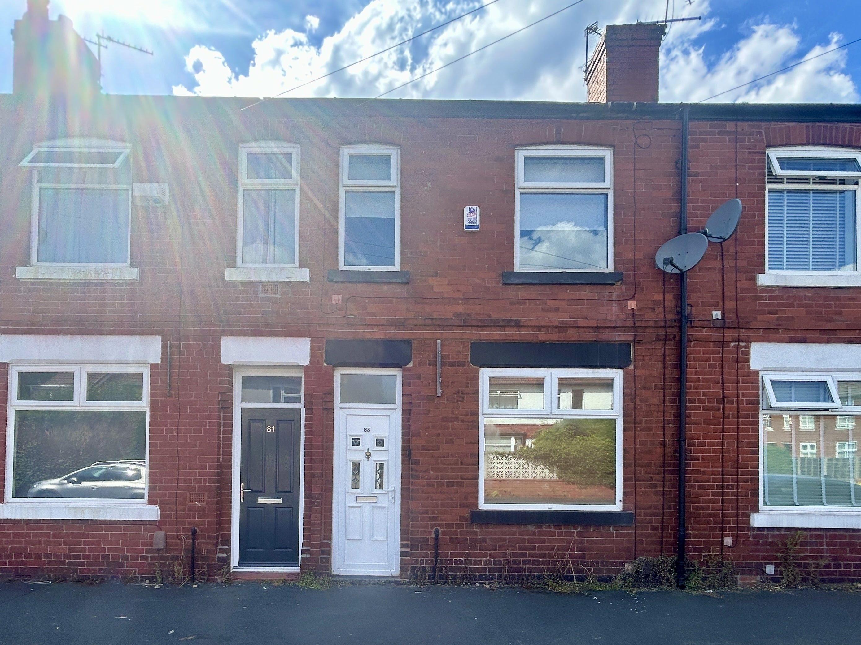 Room Edgeworth Drive in Manchester