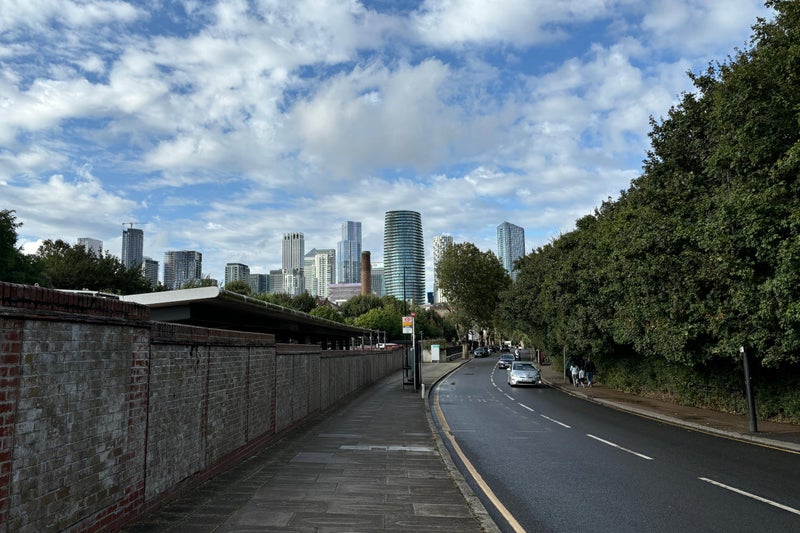 Room Ambassador Square in Greater London