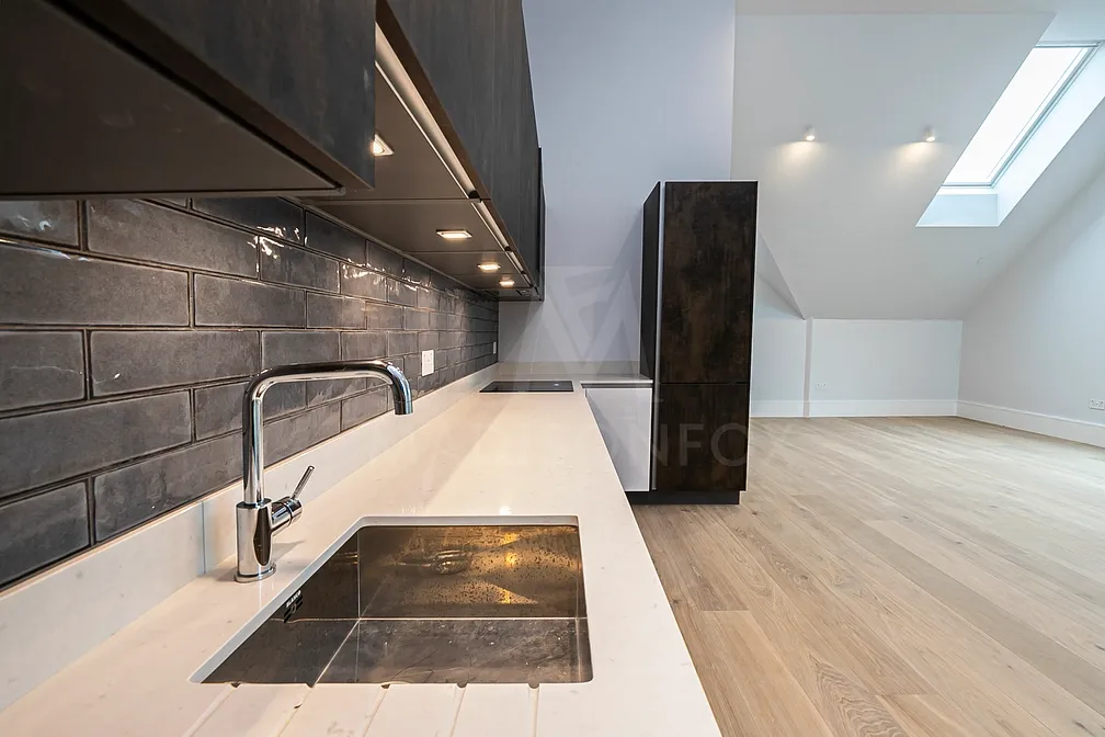 Flat Nafferton Rise in Epping Forest