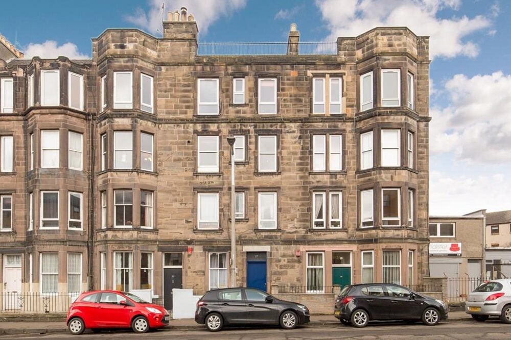 Flat Albion Road in City of Edinburgh
