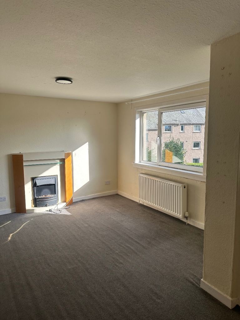 Flat Captain's Row in City of Edinburgh