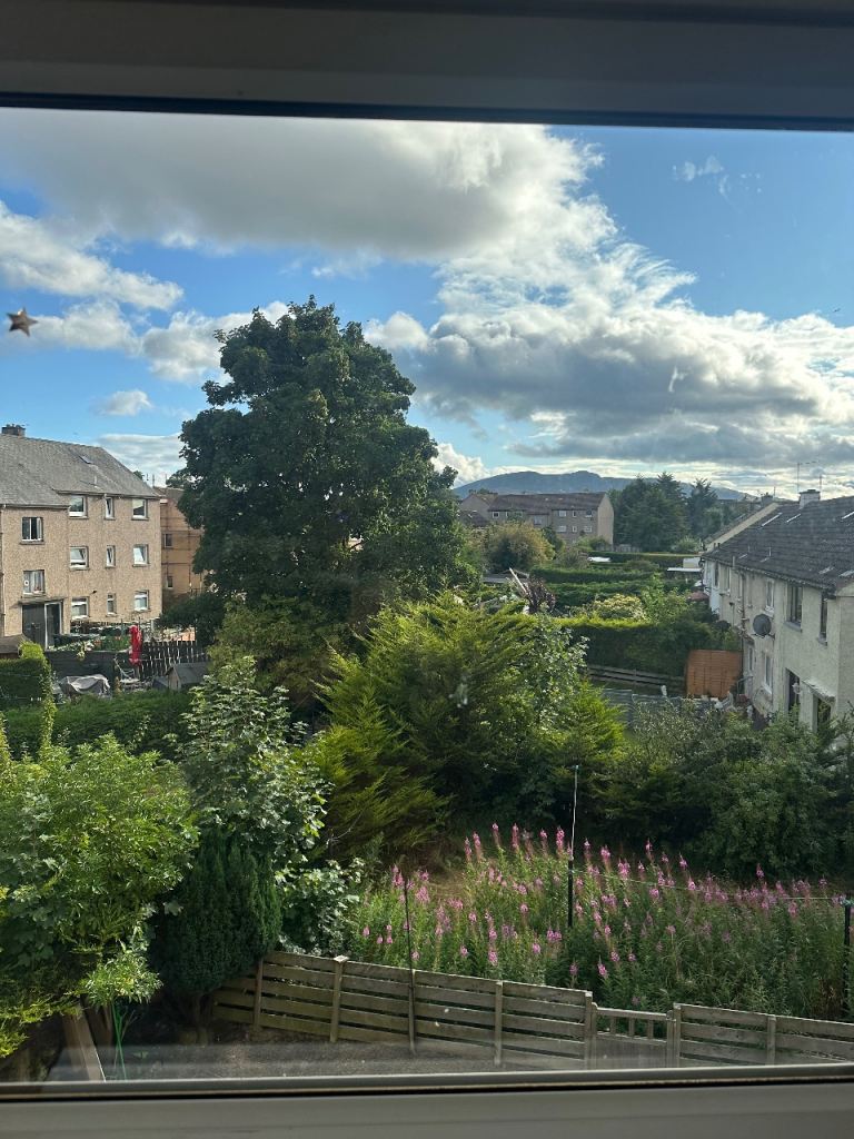 Flat Captain's Row in City of Edinburgh