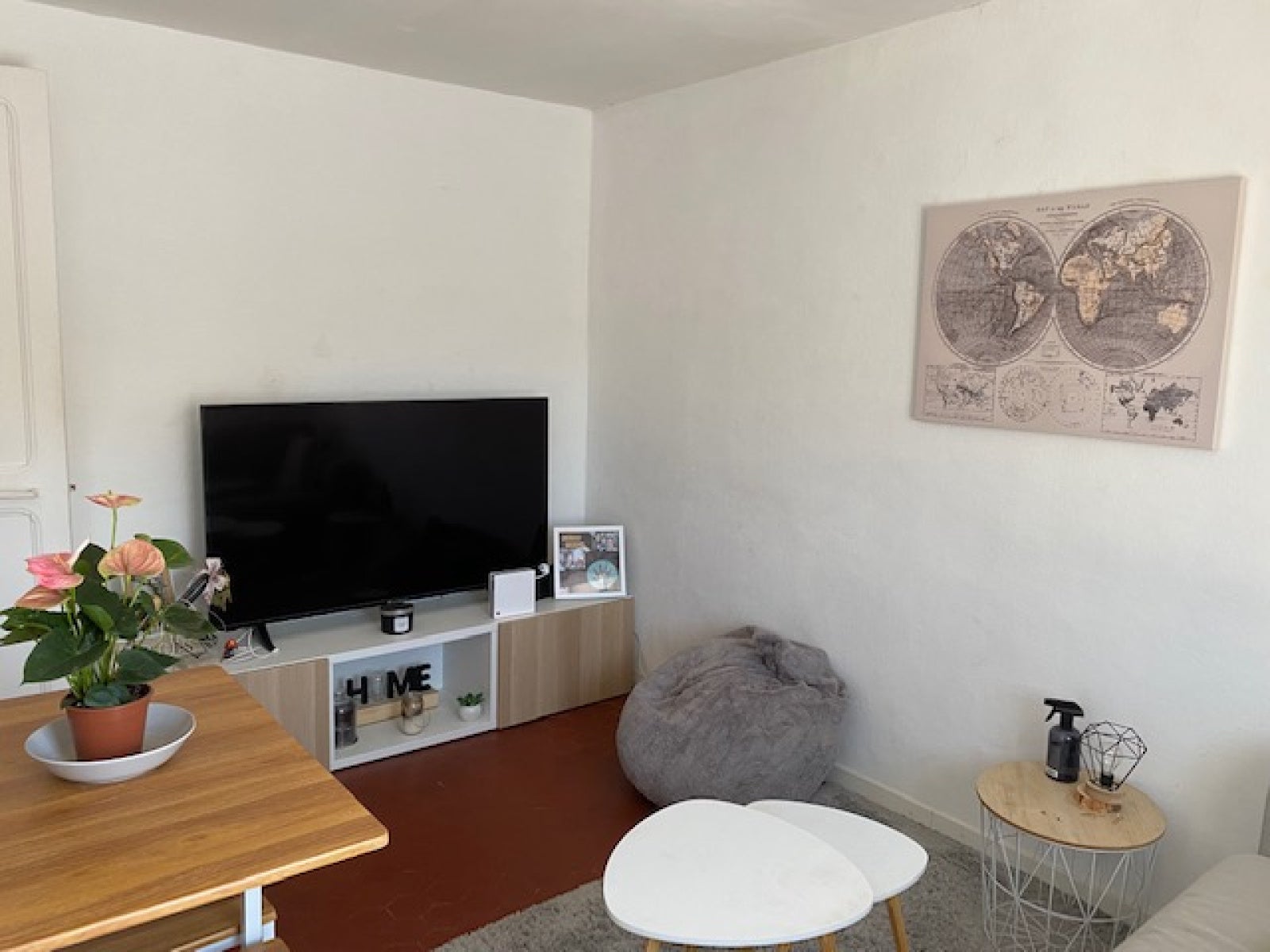 Flat Avenue Charles de Gaulle in Peyrolles-en-Provence