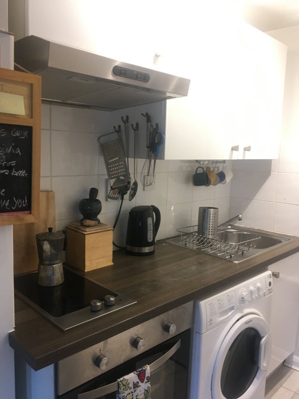 Flat Ladbroke Grove in Greater London