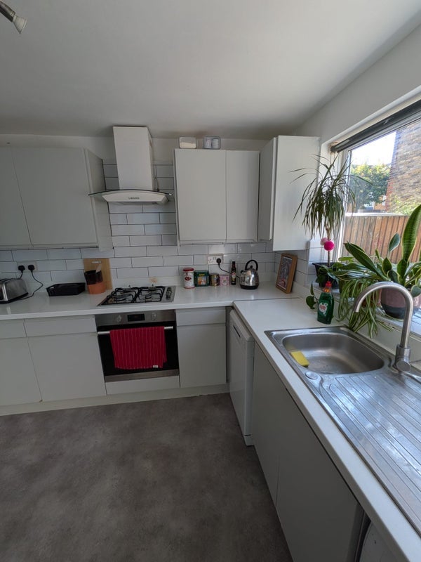 Room Southcote Road in Greater London