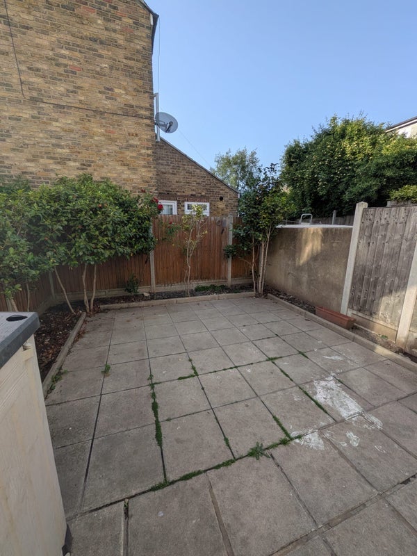 Room Southcote Road in Greater London