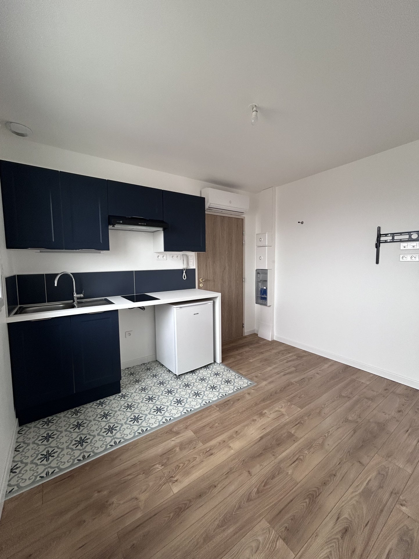 Flat Rue Modeste Goulet in Reims