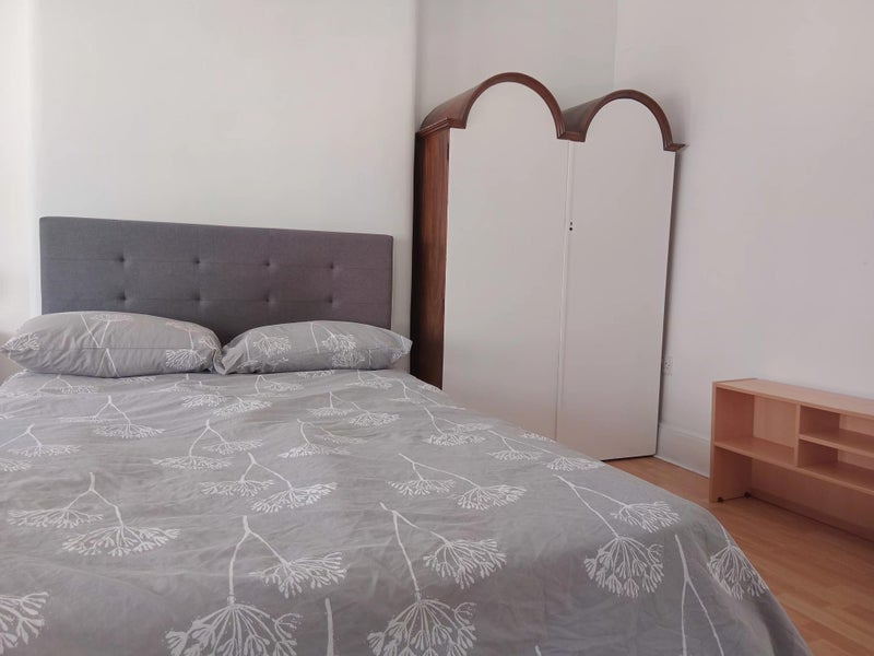 Room Byam Street in Greater London