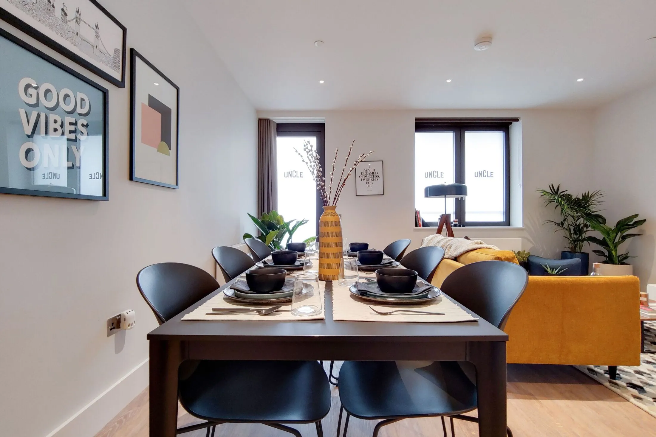 Flat Park Lane in Greater London