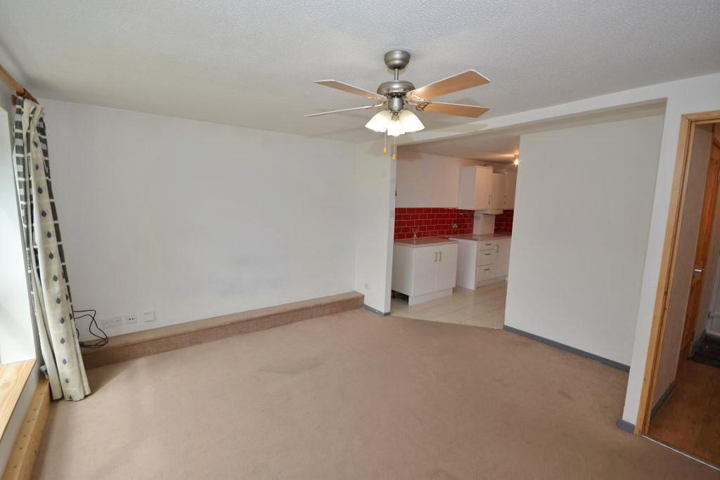 Flat Walshs Manor in Milton Keynes
