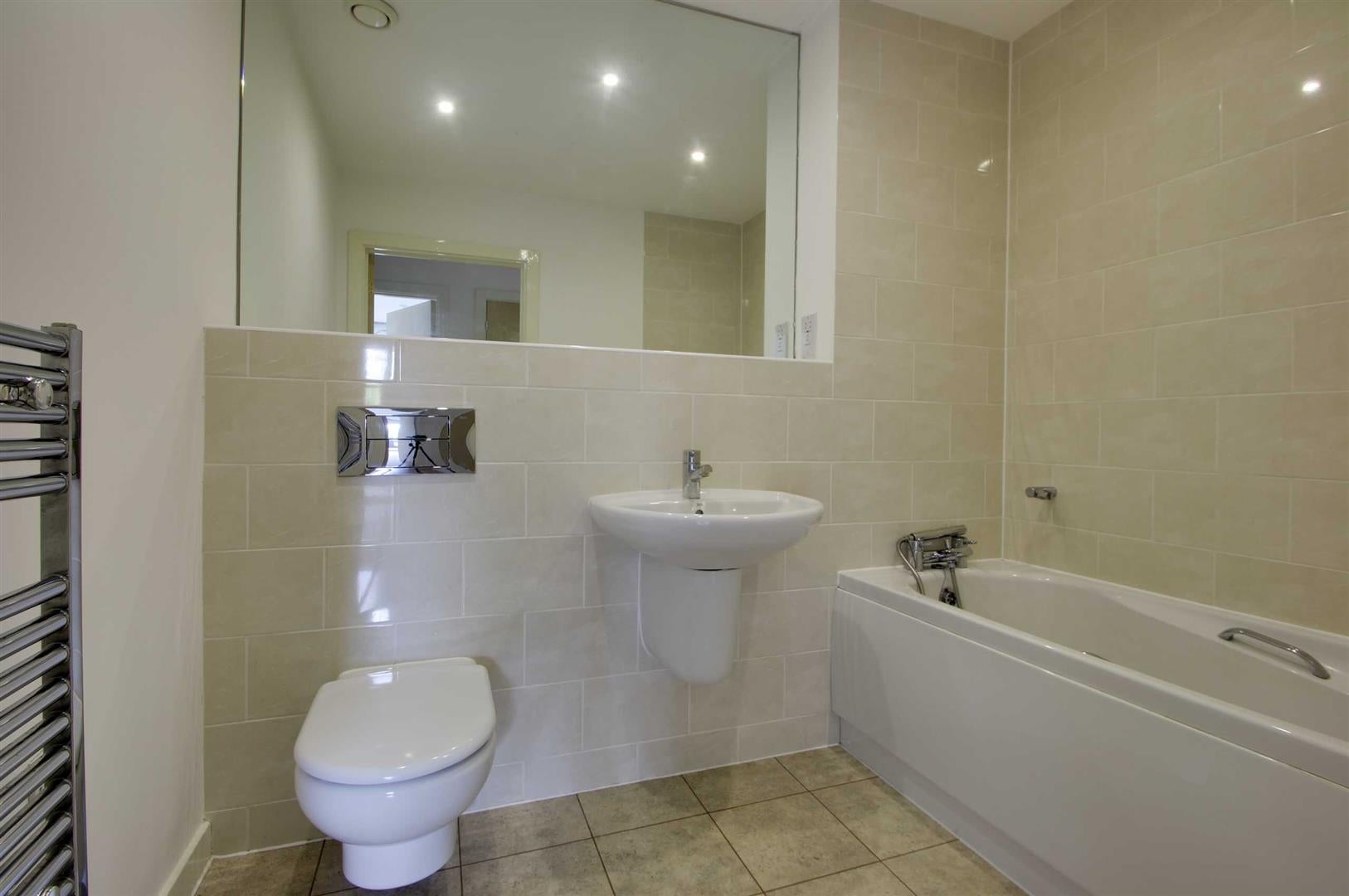 Flat Dalgin Place in Central Milton Keynes