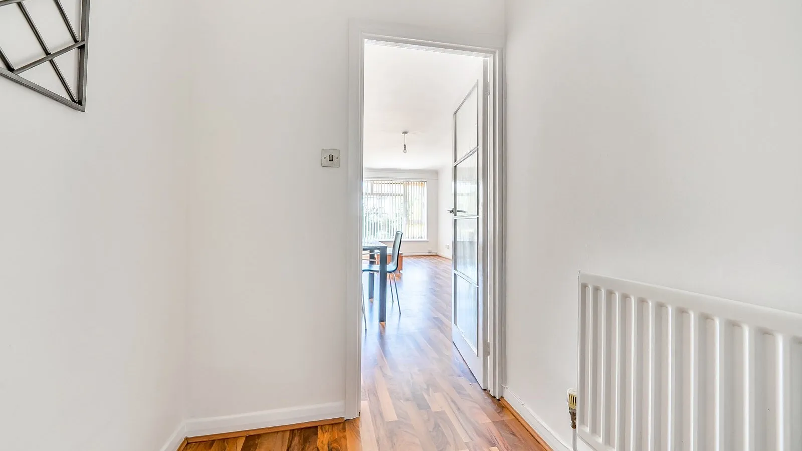 Flat Eversley Park Road in Greater London