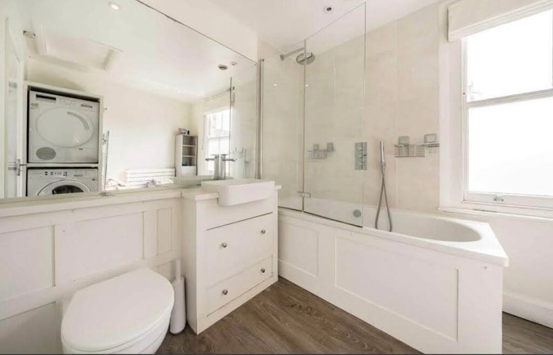 Room Coldharbour Lane in Greater London