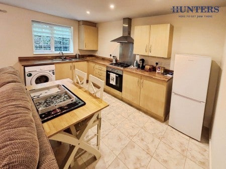 Flat Grovers Hill Court in Cannock Chase