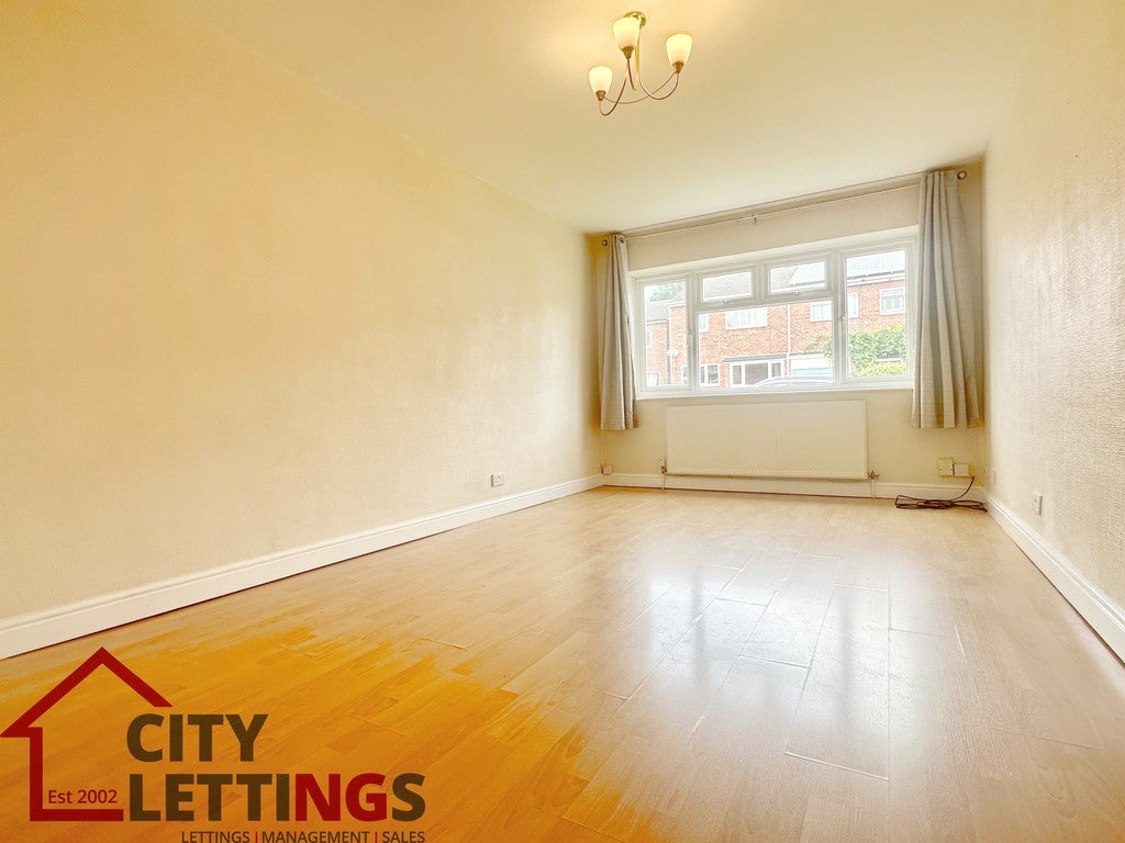 Flat Loscoe Road in Nottingham