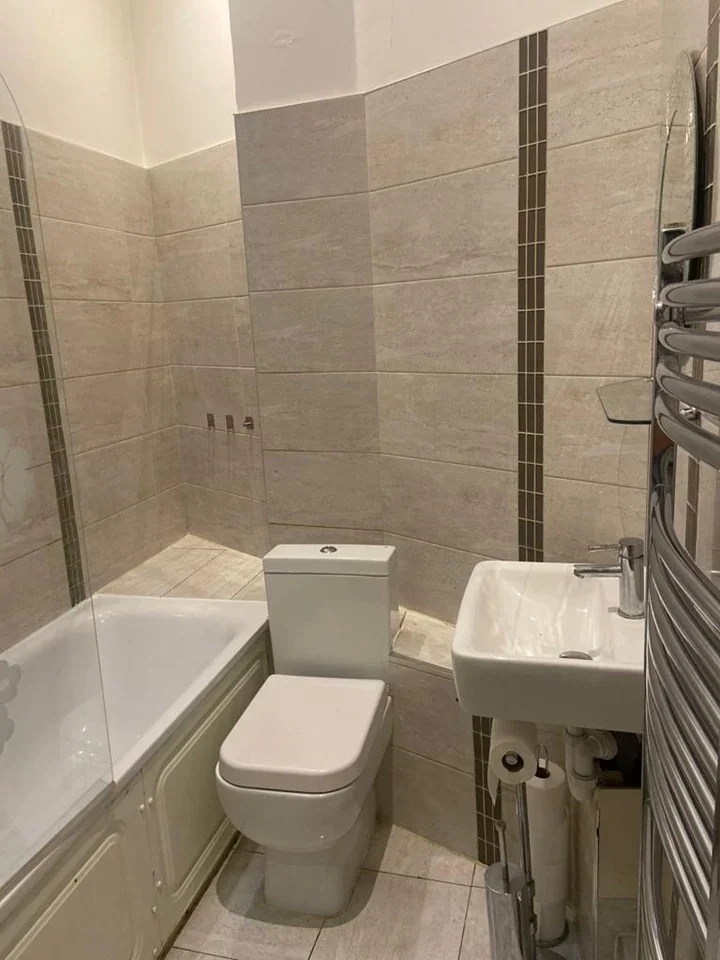 Room Fleet Road in Greater London