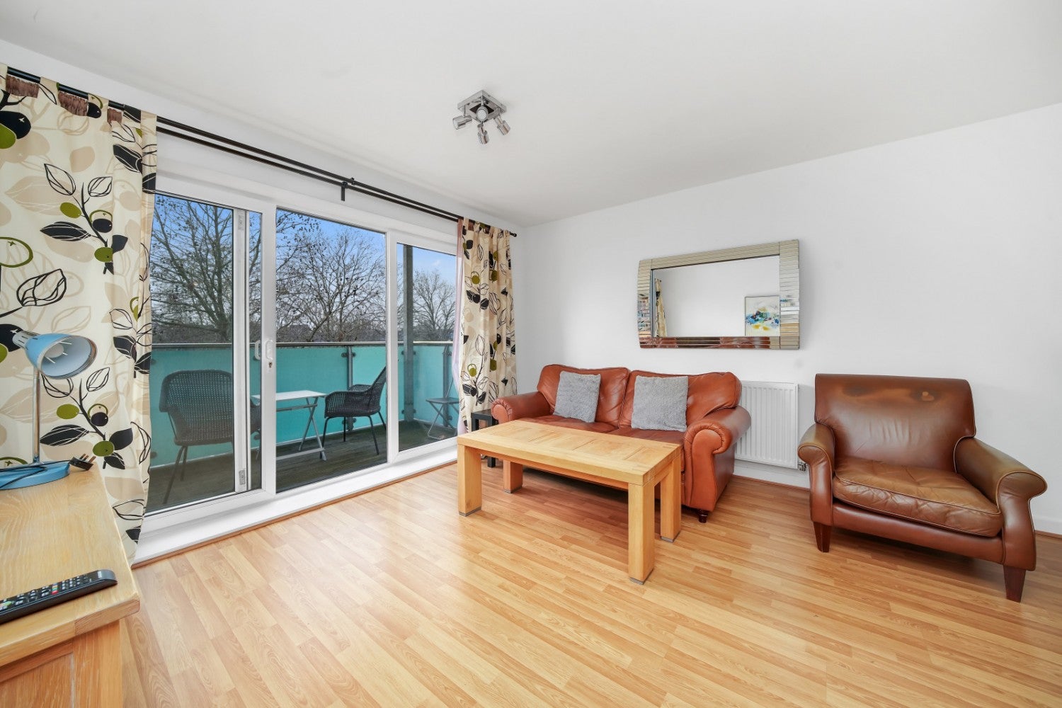 Flat Burdett Road in Greater London