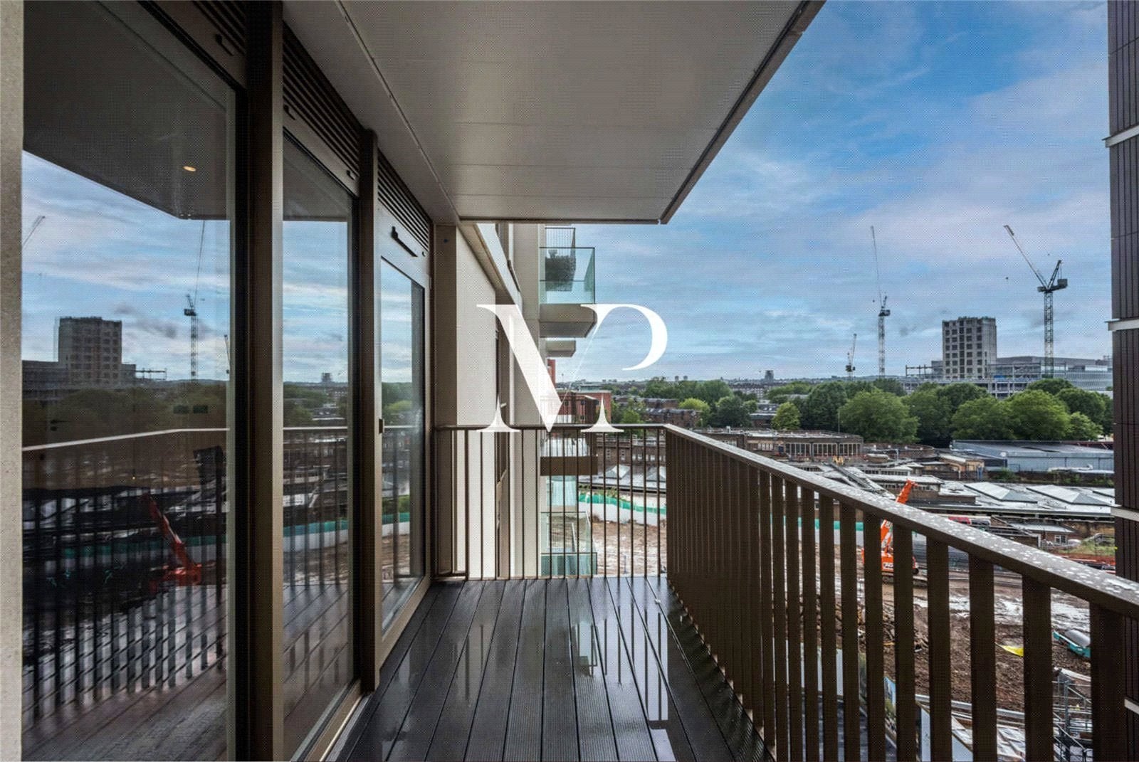 Flat Centreway Apartments in London