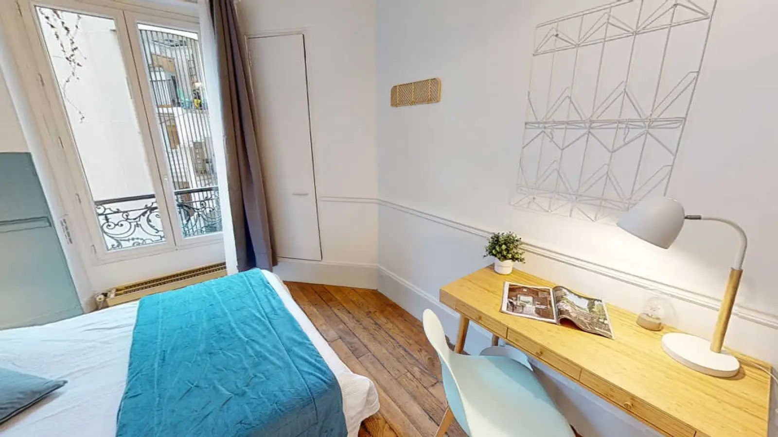Room Rue de Passy in Paris