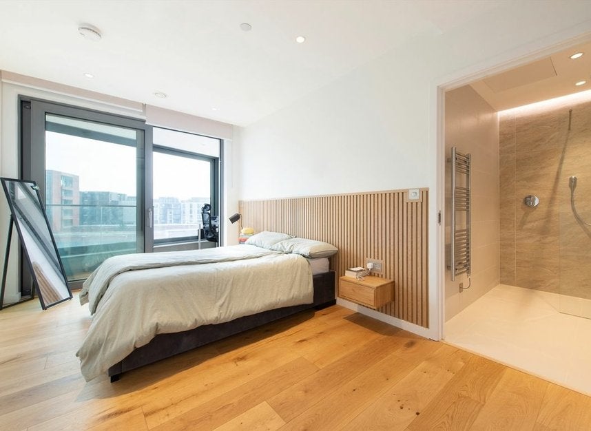 Flat Camley Street in Greater London