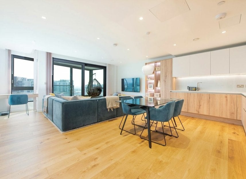Flat Camley Street in Greater London
