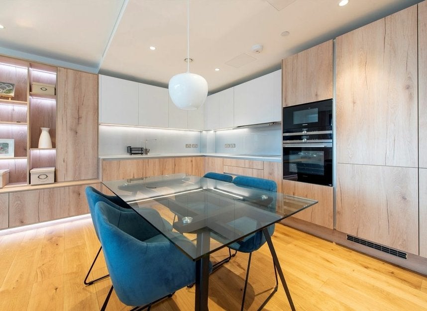 Flat Camley Street in Greater London