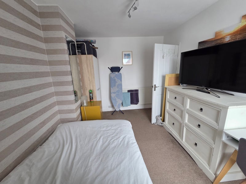 Room Central Road in East Suffolk