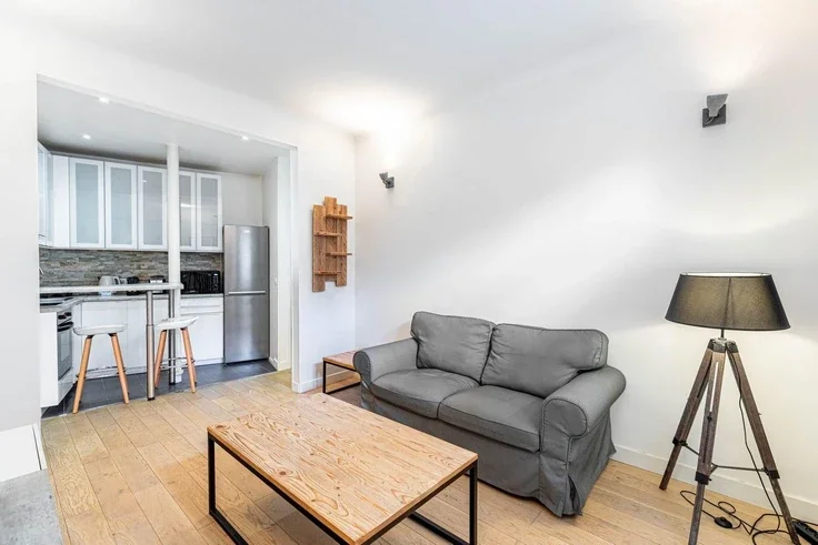 Flat Rue Brillat-Savarin in Paris