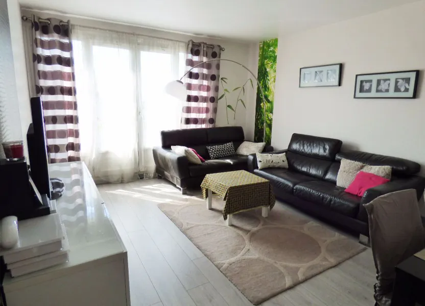 Flat Rue des Anciens Combattants d'Afrique du Nord in Rosny-sous-Bois