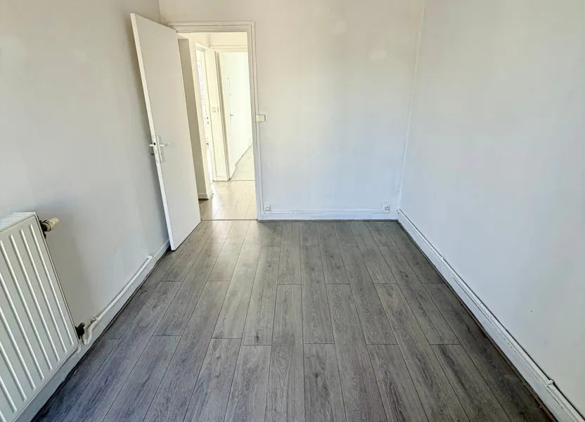 Flat Rue des Anciens Combattants d'Afrique du Nord in Rosny-sous-Bois