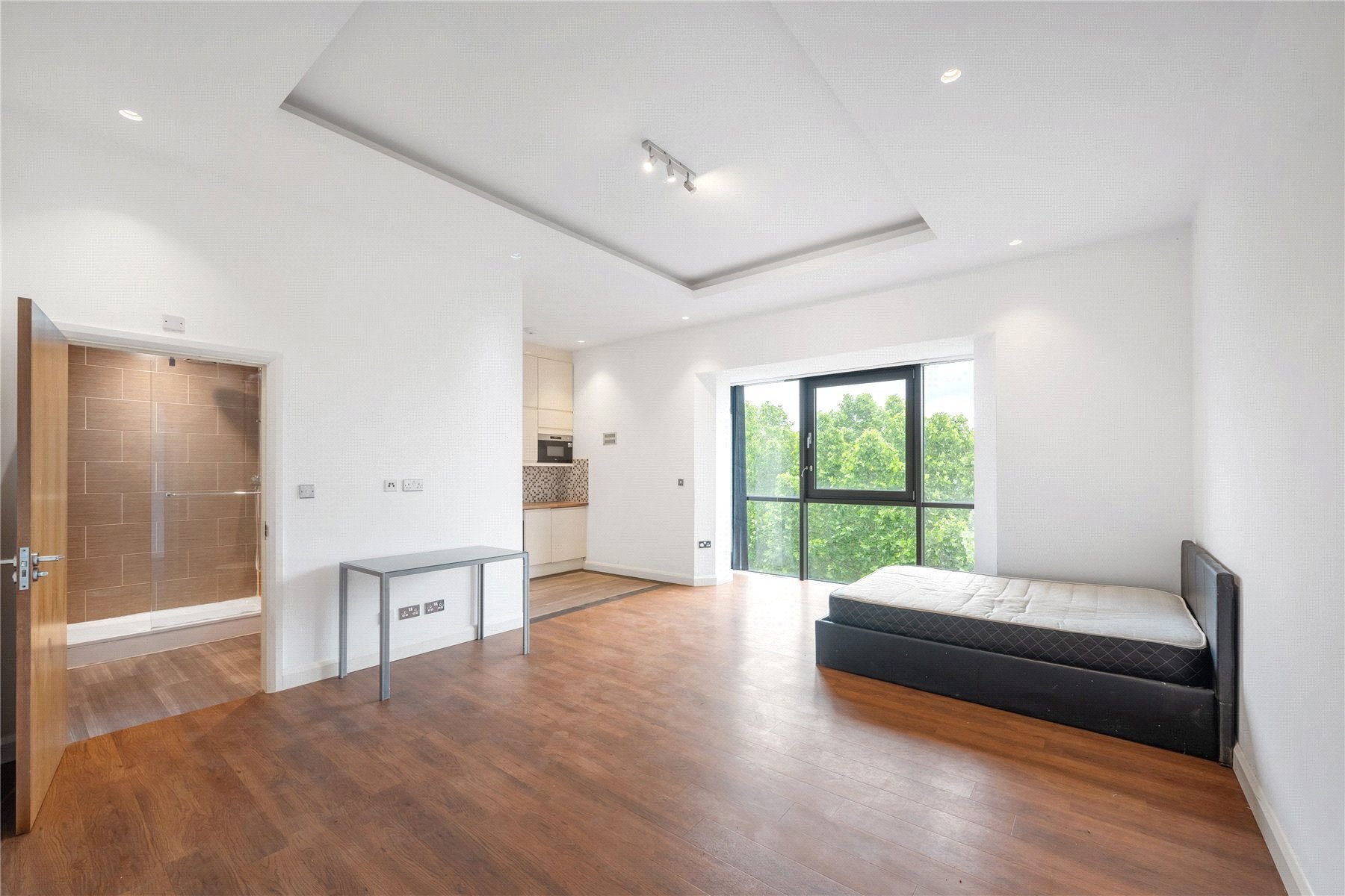 Flat Durnsford Road in Greater London