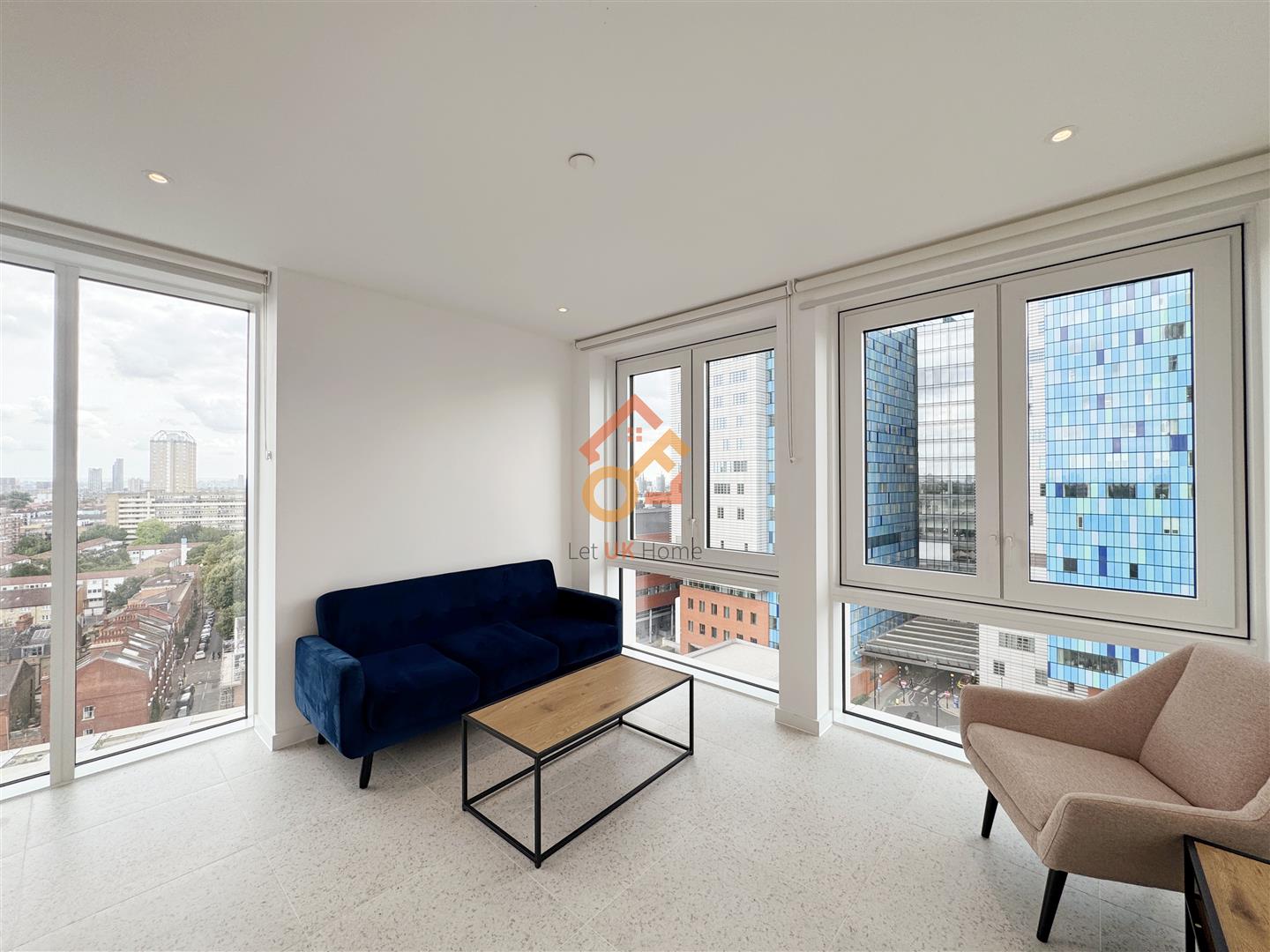 Flat Cendal Crescent in Greater London