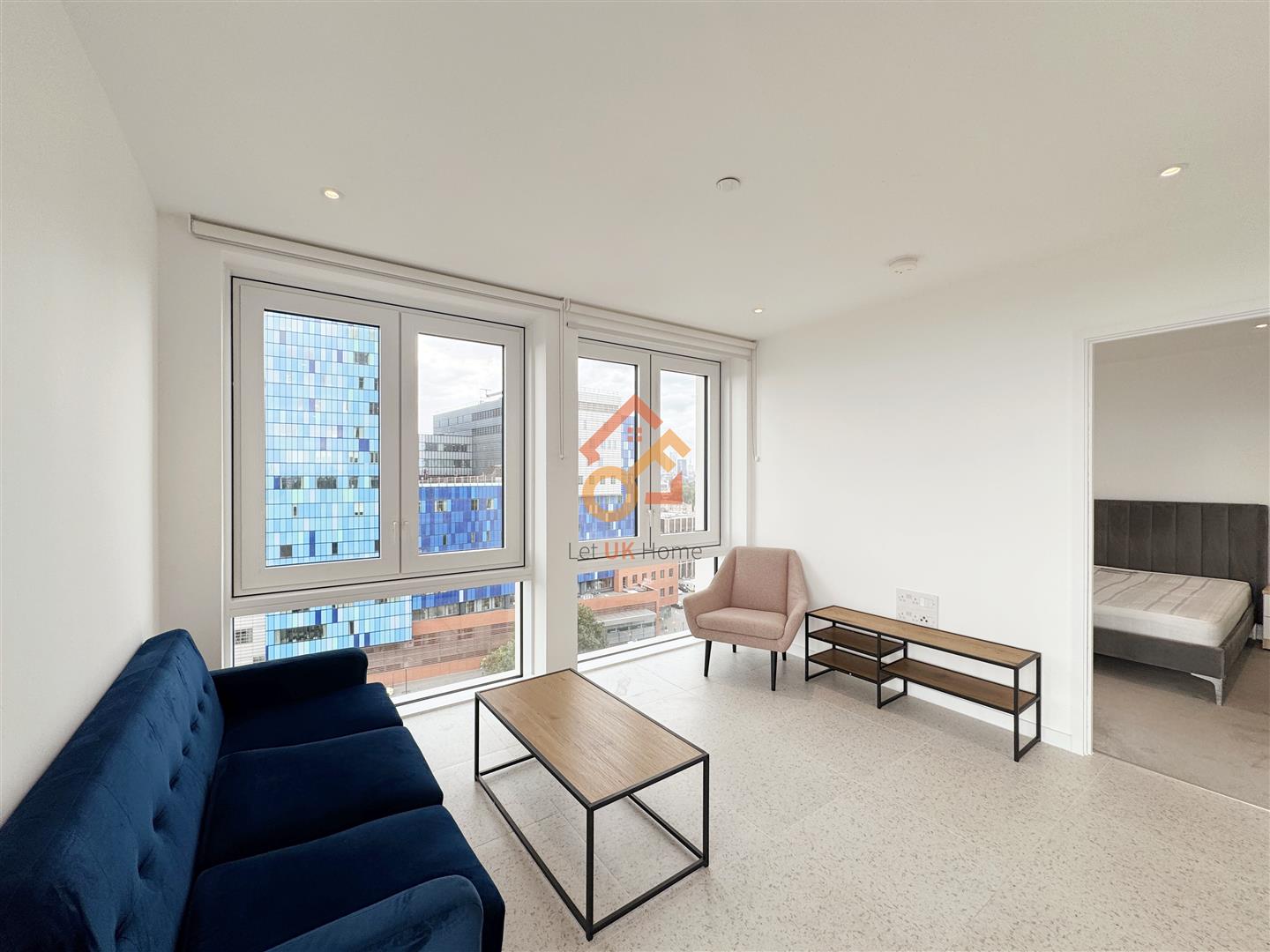 Flat Cendal Crescent in Greater London