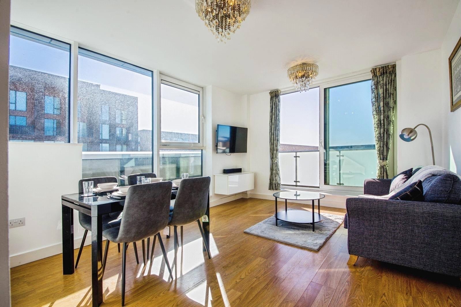 Flat Gallions Road in Greater London