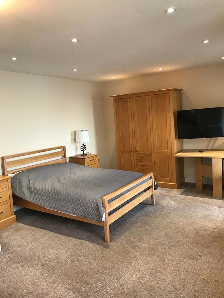 Room Plover Gardens in North Scale