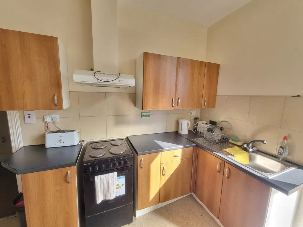 Flat Parkhurst Road in Greater London