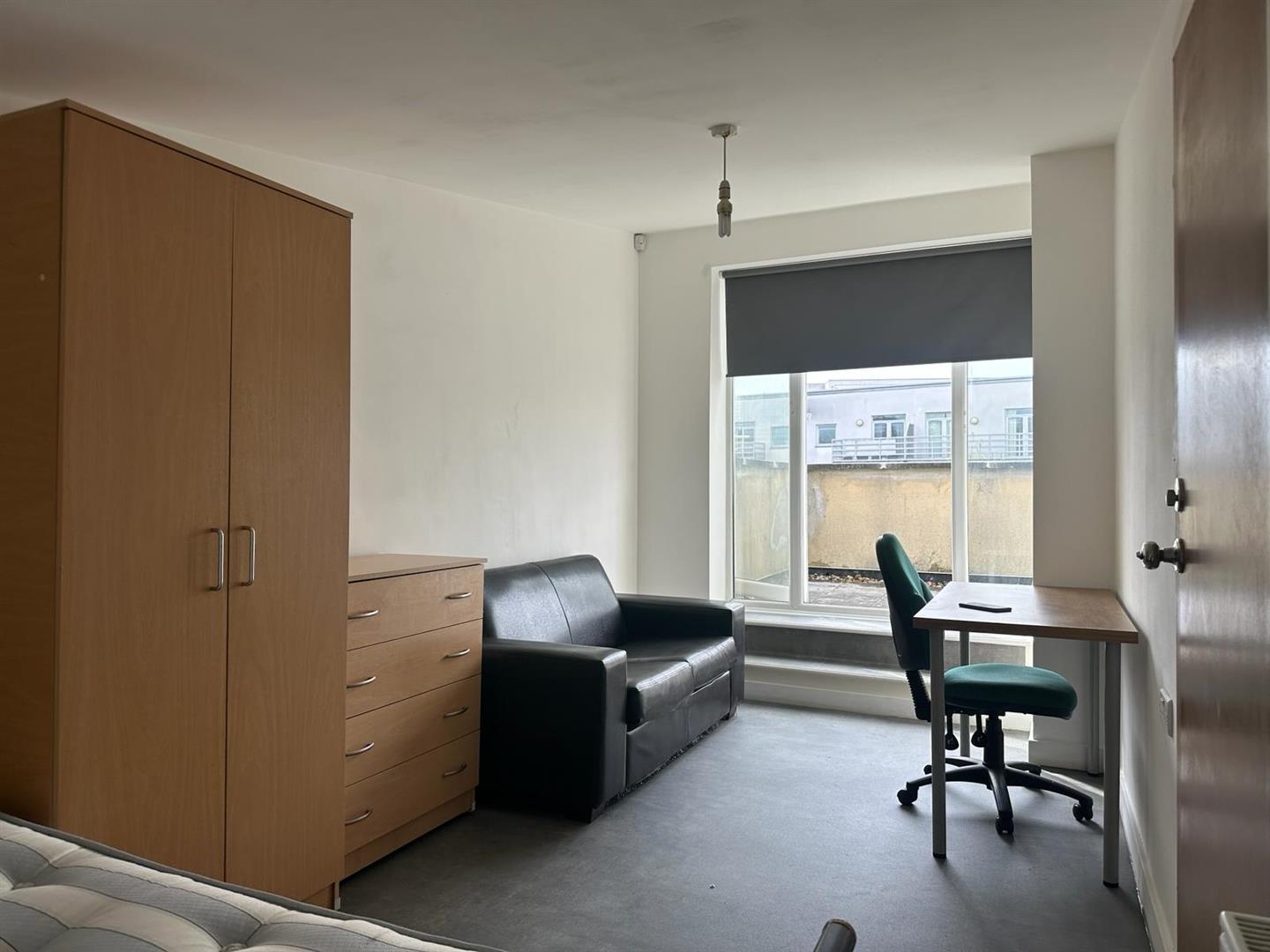 Flat Shoreham Street in Sheffield