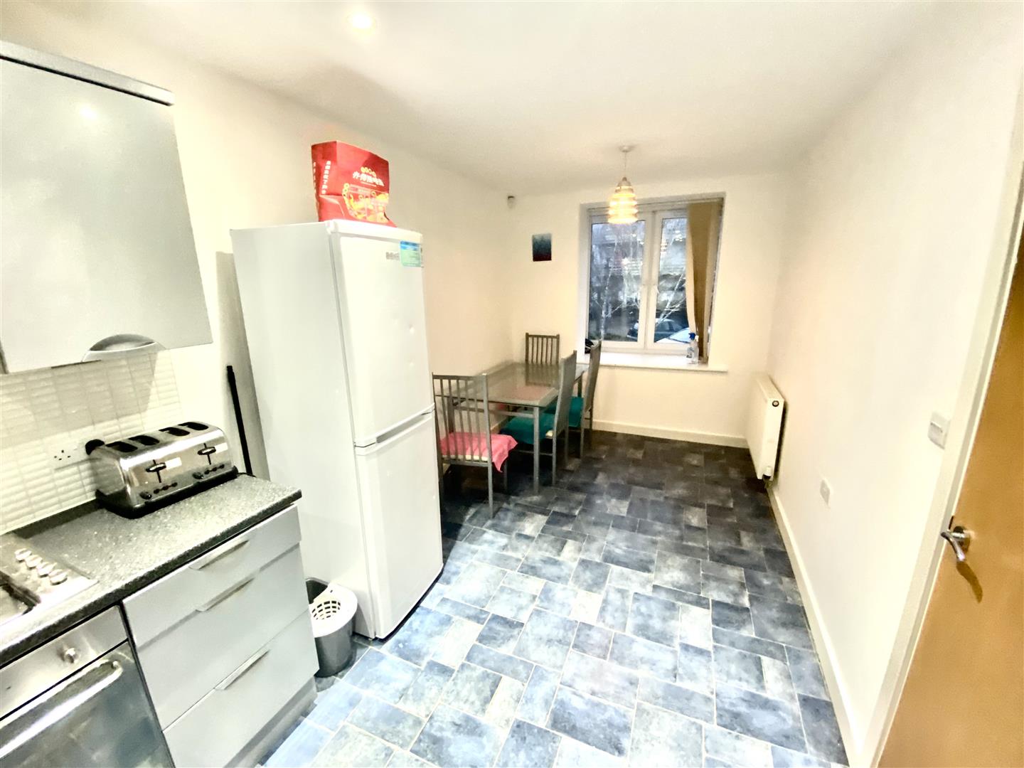 Flat Shoreham Street in Sheffield