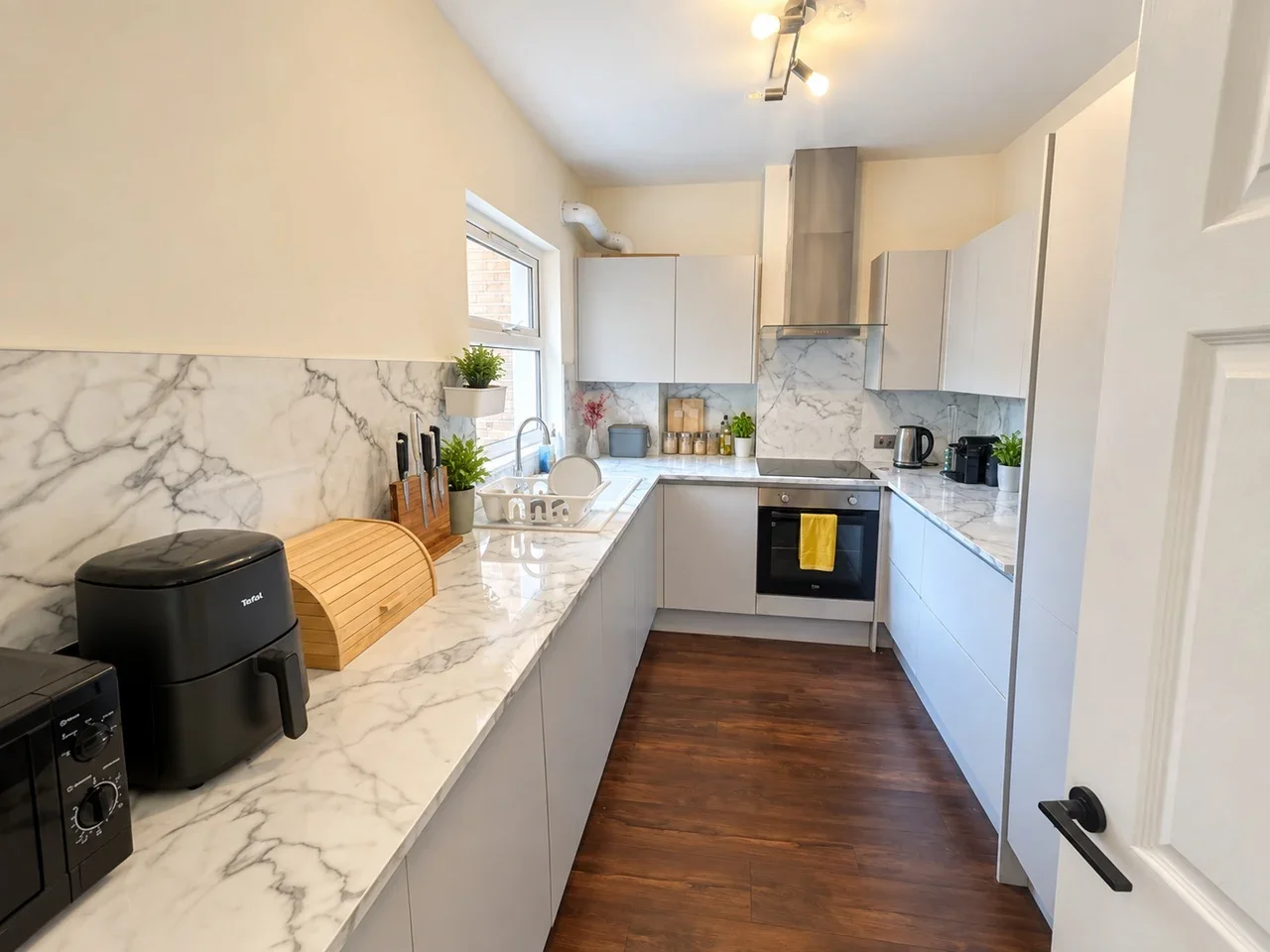 Flat Carminia Road in Greater London