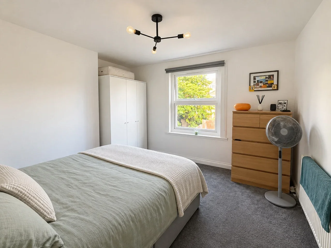 Flat Carminia Road in Greater London