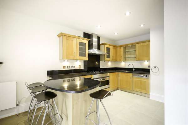House Deodar Road in Greater London
