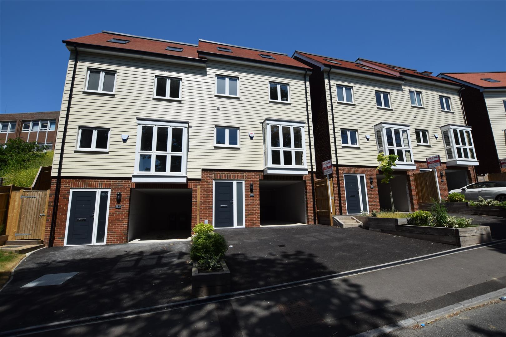 Flat Lancaster Road in Hastings