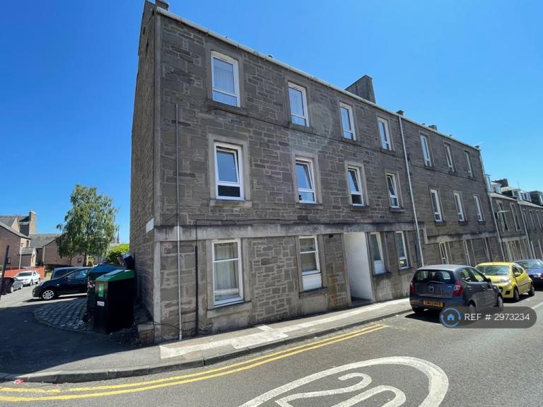 Flat Seafield Lane in Dundee