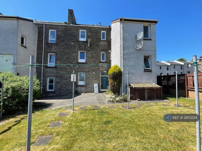 Flat Seafield Lane in Dundee