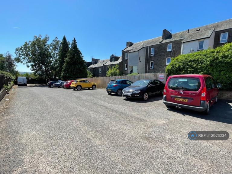 Flat Seafield Lane in Dundee
