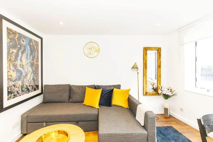 Flat Broadwick Street in City of Westminster
